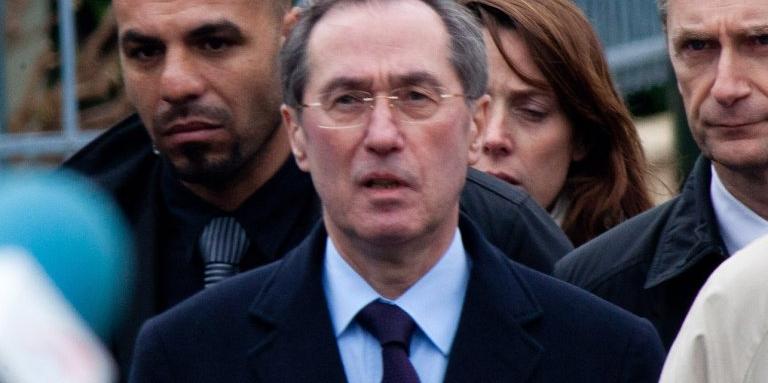 Бивш министър, дясна ръка на Саркози, влиза в затвора